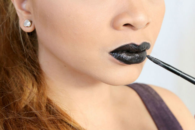 Labiales en tonos oscuros
