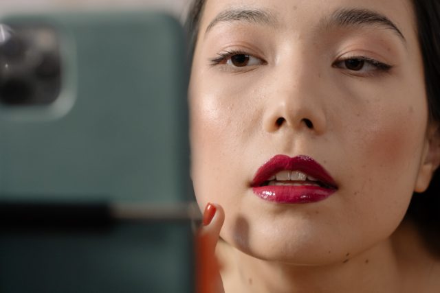 lip gloss